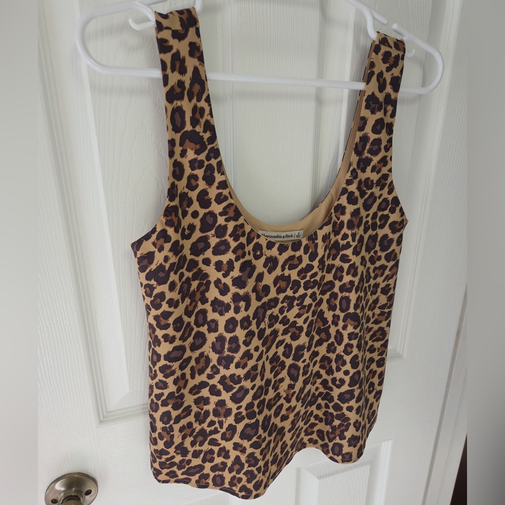 Abercrombie leopard tank - Picture 8 of 11